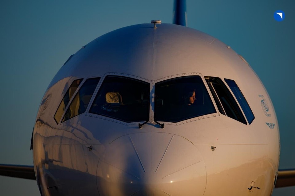 俄羅斯MC-21客機(jī)實(shí)現(xiàn)關(guān)鍵突破 首架搭載國(guó)產(chǎn)系統(tǒng)與設(shè)備原型機(jī)成功首飛